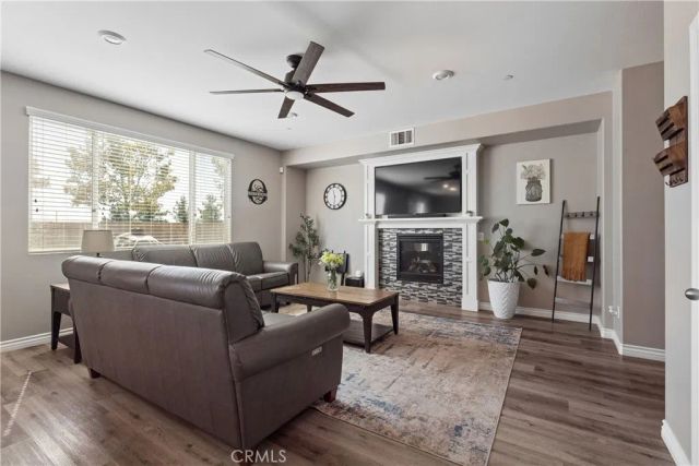 3392 Licorice, San Bernardino, CA 92407