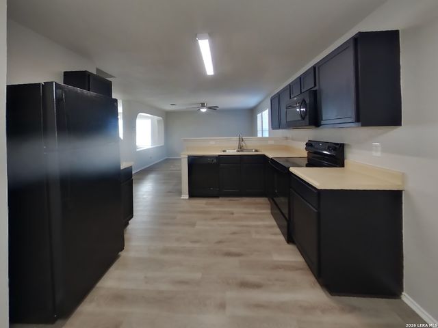 2615 Thunder Gulch, San Antonio, TX 78245