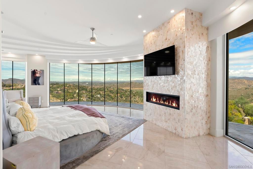 Image 21 of property listing at 13220 Highlands Ranch Rd, Poway, CA 92064