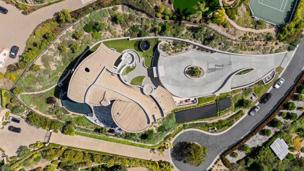 Image 3 of property listing at 13220 Highlands Ranch Rd, Poway, CA 92064