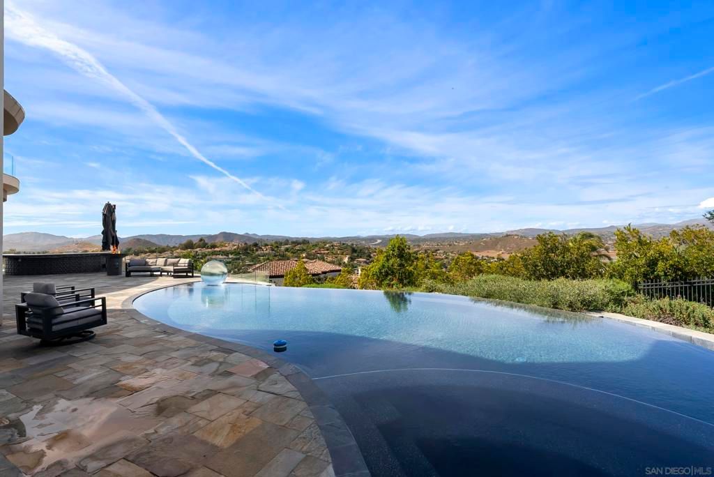Image 36 of property listing at 13220 Highlands Ranch Rd, Poway, CA 92064