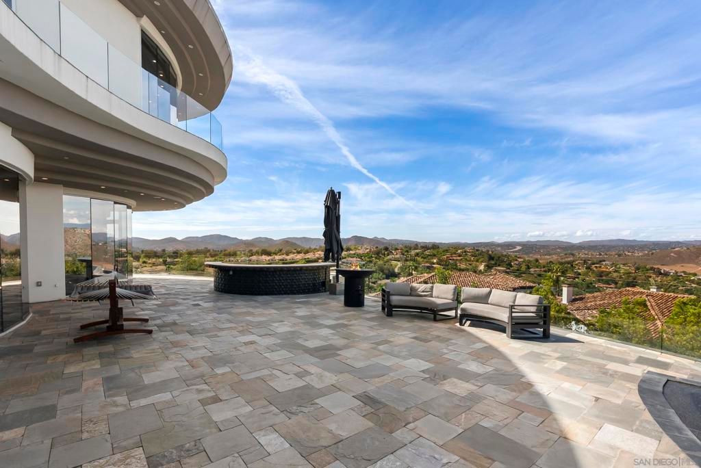 Image 37 of property listing at 13220 Highlands Ranch Rd, Poway, CA 92064