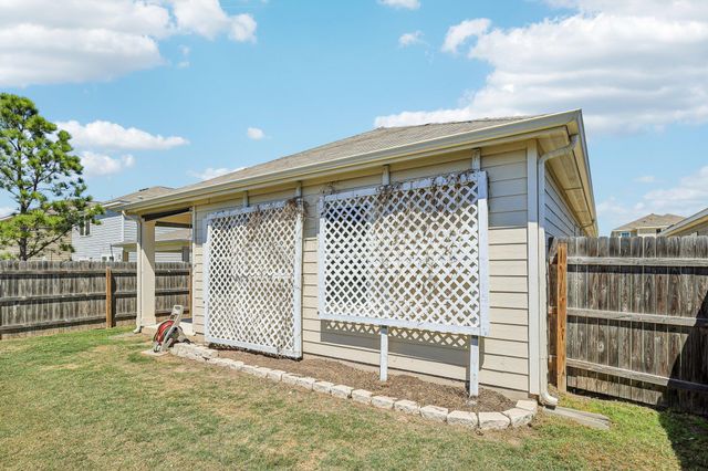 191 Light Timber RD, Maxwell, TX 78656