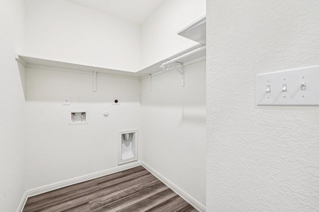 191 Light Timber RD, Maxwell, TX 78656