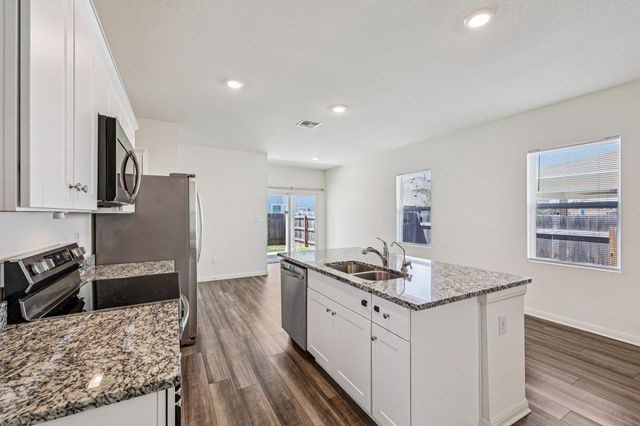 191 Light Timber RD, Maxwell, TX 78656