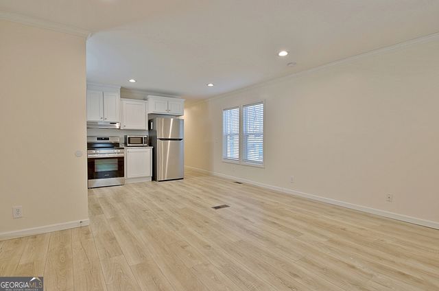 52 Fernwood Drive, Fayetteville, GA 30214