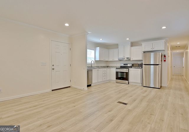 52 Fernwood Drive, Fayetteville, GA 30214