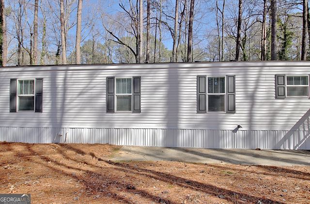 52 Fernwood Drive, Fayetteville, GA 30214