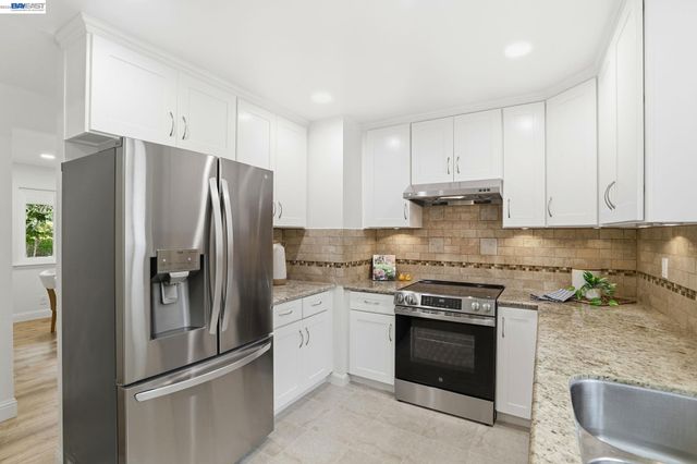 240 Carmelita Pl, Fremont, CA 94539