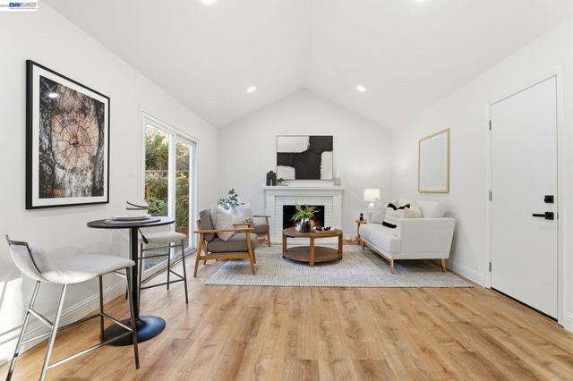 240 Carmelita Pl, Fremont, CA 94539