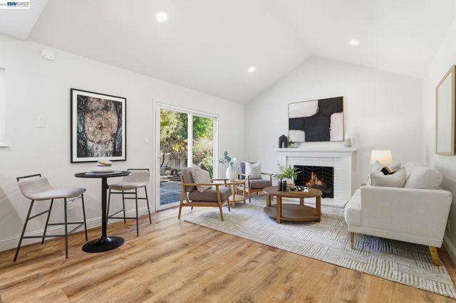 240 Carmelita Pl, Fremont, CA 94539