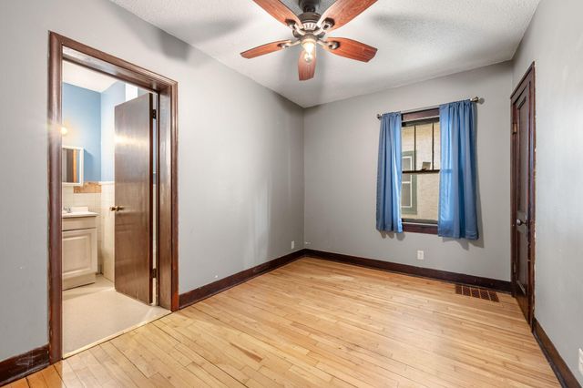 3518 E Minnehaha Parkway, Minneapolis, MN 55406