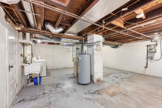 3518 E Minnehaha Parkway, Minneapolis, MN 55406