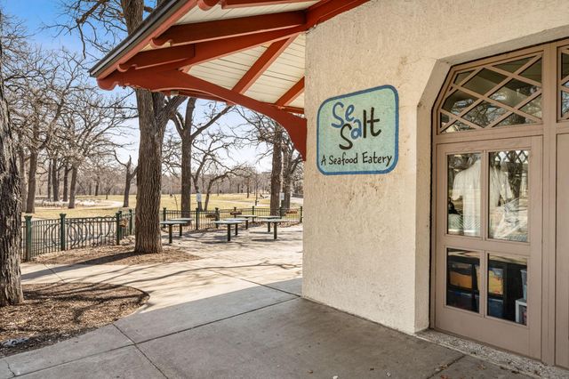 3518 E Minnehaha Parkway, Minneapolis, MN 55406