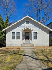 3518 E Minnehaha Parkway, Minneapolis, MN 55406
