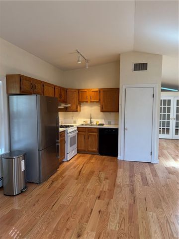 2 Burrs Lane, Providence, RI 02904