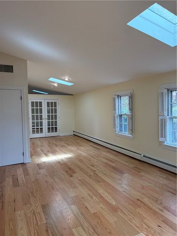 2 Burrs Lane, Providence, RI 02904