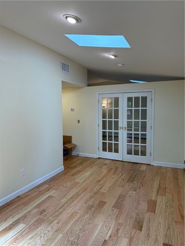 2 Burrs Lane, Providence, RI 02904