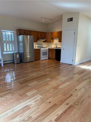 2 Burrs Lane, Providence, RI 02904