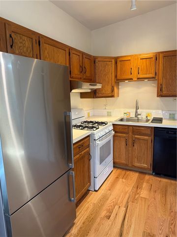 2 Burrs Lane, Providence, RI 02904
