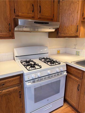 2 Burrs Lane, Providence, RI 02904