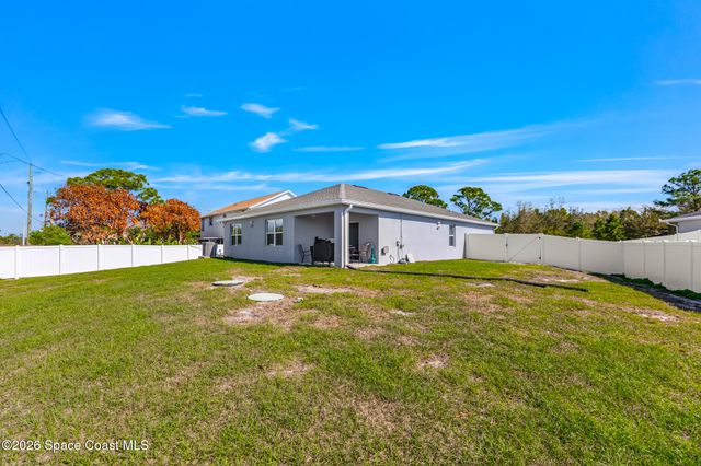 3054 Toulon Road SE, Palm Bay, FL 32909