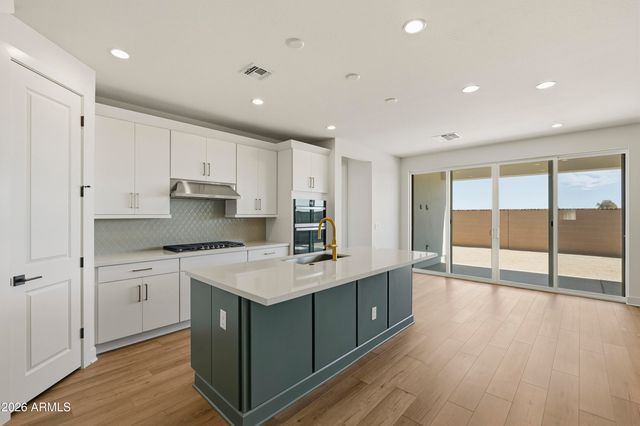 10853 N BLAKELY Street, Surprise, AZ 85388