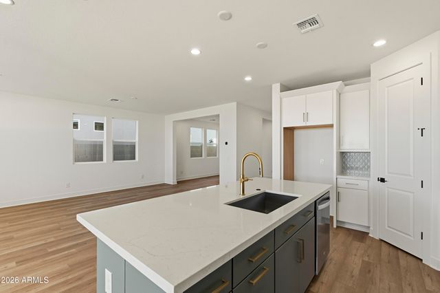 10853 N BLAKELY Street, Surprise, AZ 85388