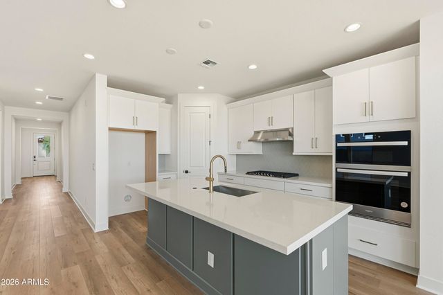 10853 N BLAKELY Street, Surprise, AZ 85388