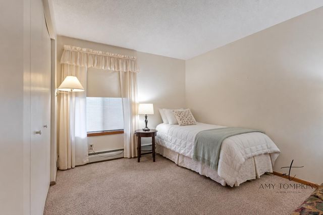 8025 Xerxes Avenue S 112, Bloomington, MN 55431
