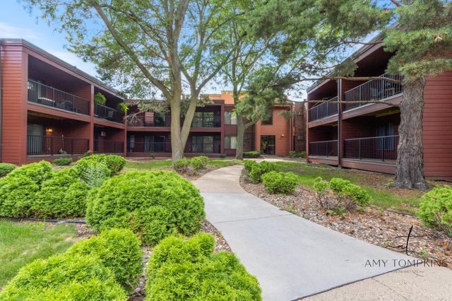 8025 Xerxes Avenue S 112, Bloomington, MN 55431