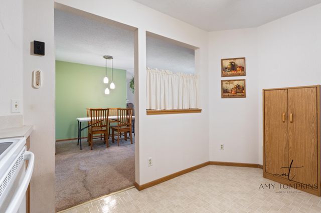 8025 Xerxes Avenue S 112, Bloomington, MN 55431