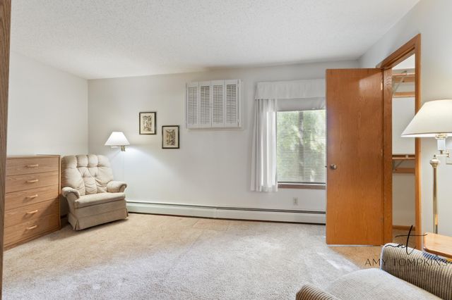 8025 Xerxes Avenue S 112, Bloomington, MN 55431