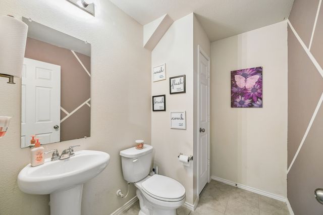 1065 Castroville Drive, Forney, TX 75126