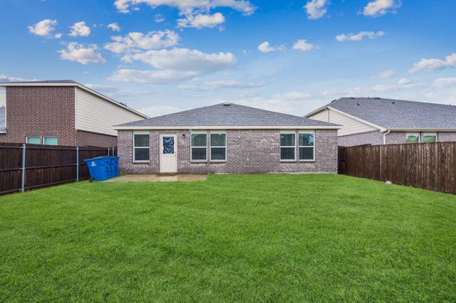 1065 Castroville Drive, Forney, TX 75126