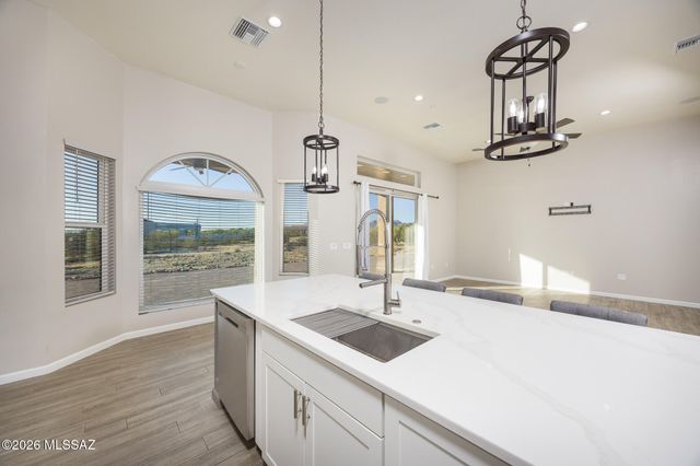 4672 W Linda Vista Boulevard, Tucson, AZ 85742