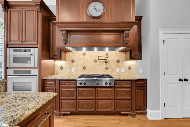 377 Benford Drive, Boiling Springs, SC 29316