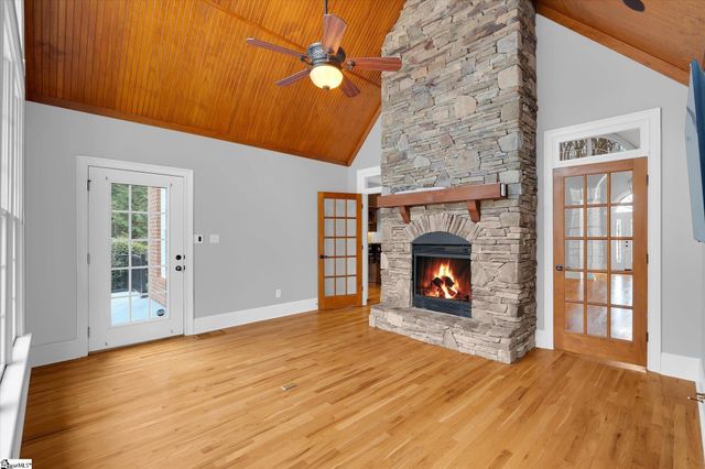 377 Benford Drive, Boiling Springs, SC 29316