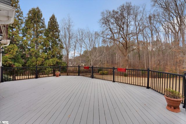 377 Benford Drive, Boiling Springs, SC 29316