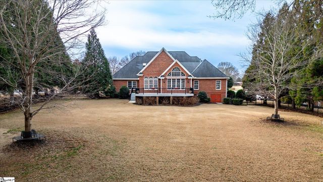377 Benford Drive, Boiling Springs, SC 29316