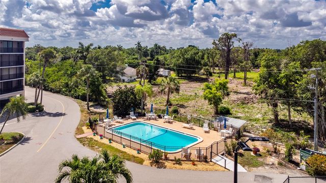 25188 MARION AVENUE F207, Punta Gorda, FL 33950
