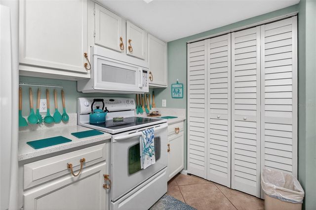 25188 MARION AVENUE F207, Punta Gorda, FL 33950