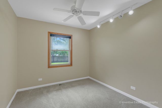 825 Oxford Street, Downers Grove, IL 60516