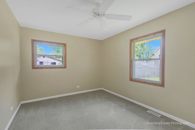 825 Oxford Street, Downers Grove, IL 60516