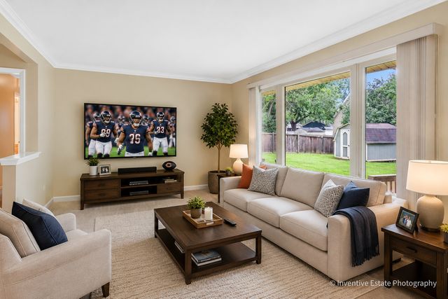 825 Oxford Street, Downers Grove, IL 60516
