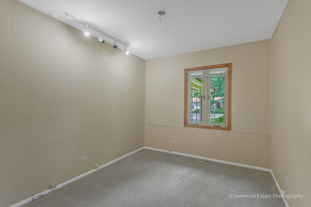 825 Oxford Street, Downers Grove, IL 60516