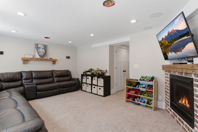 600 BARLOW ST, Clearfield, UT 84015