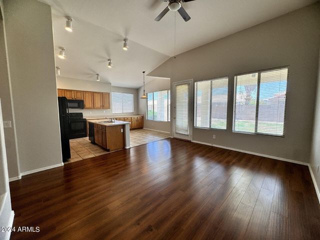 1795 W CANARY Way, Chandler, AZ 85286