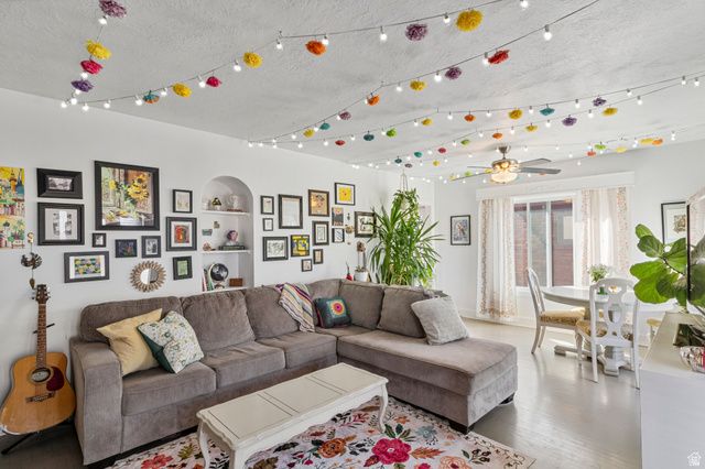 2713 S HIGHLAND DR, Salt Lake City, UT 84106