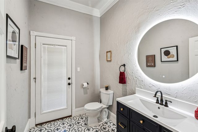 2100 Gene Court, Granbury, TX 76048